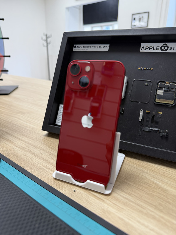 Apple iPhone 13 mini 128GB Piros Használt Kártyafüggetlen
