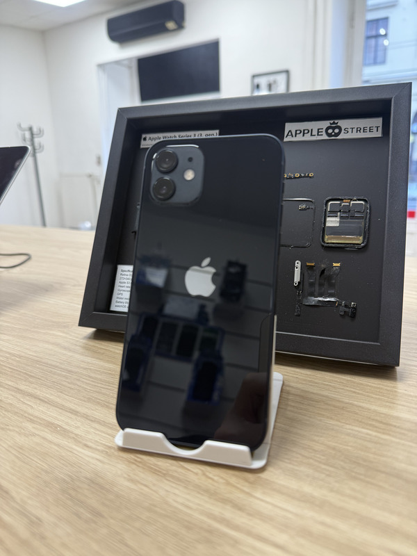 Apple iPhone 12 128GB Fekete Használt Kártyafüggetlen