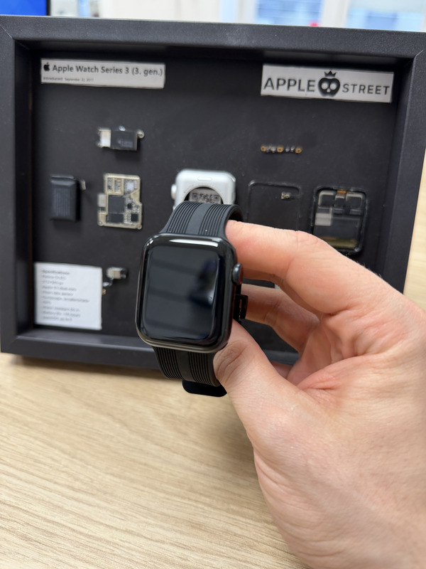 Apple Watch SE 2023 40MM Fekete Wifi Cellulár Használt